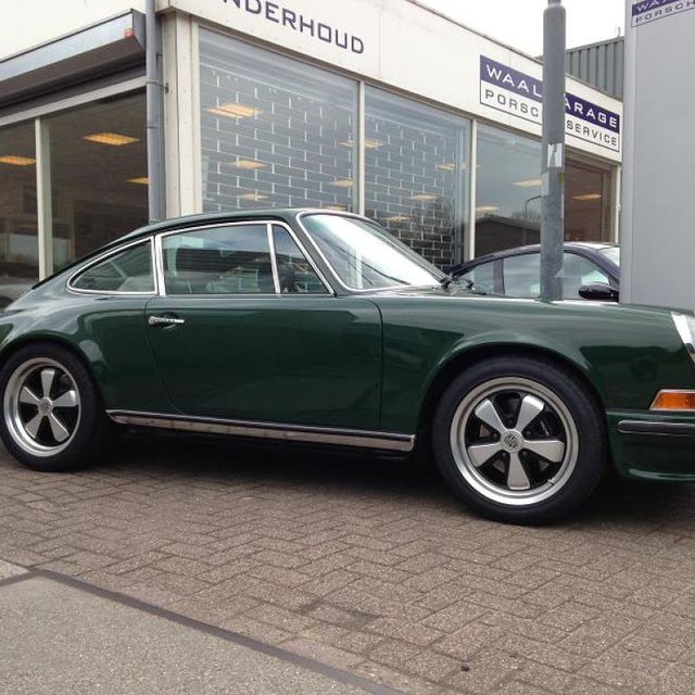 Porsche 911 Carrera 2
