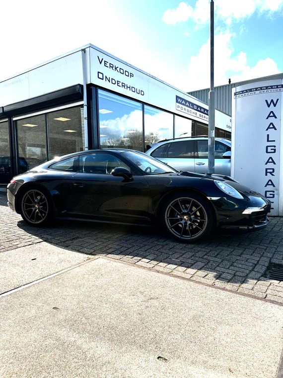 Porsche 911 Carrera S