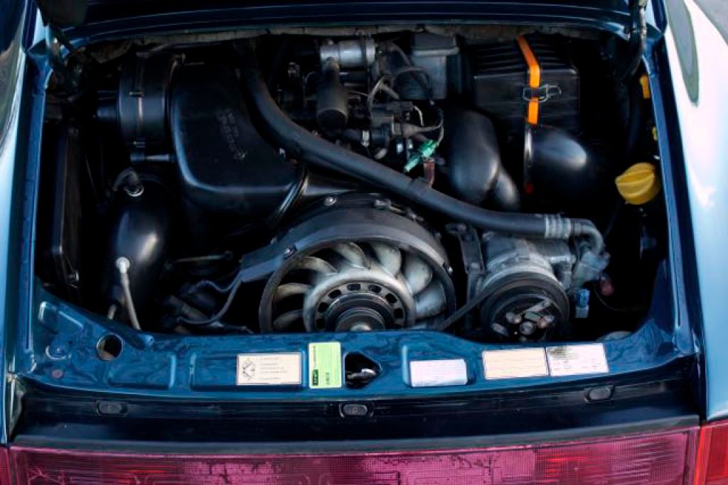 Porsche 964 Carrera 4
