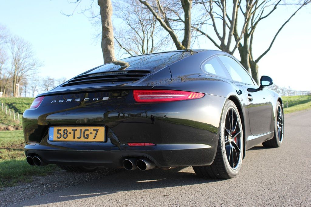 Porsche 911 Carrera S 