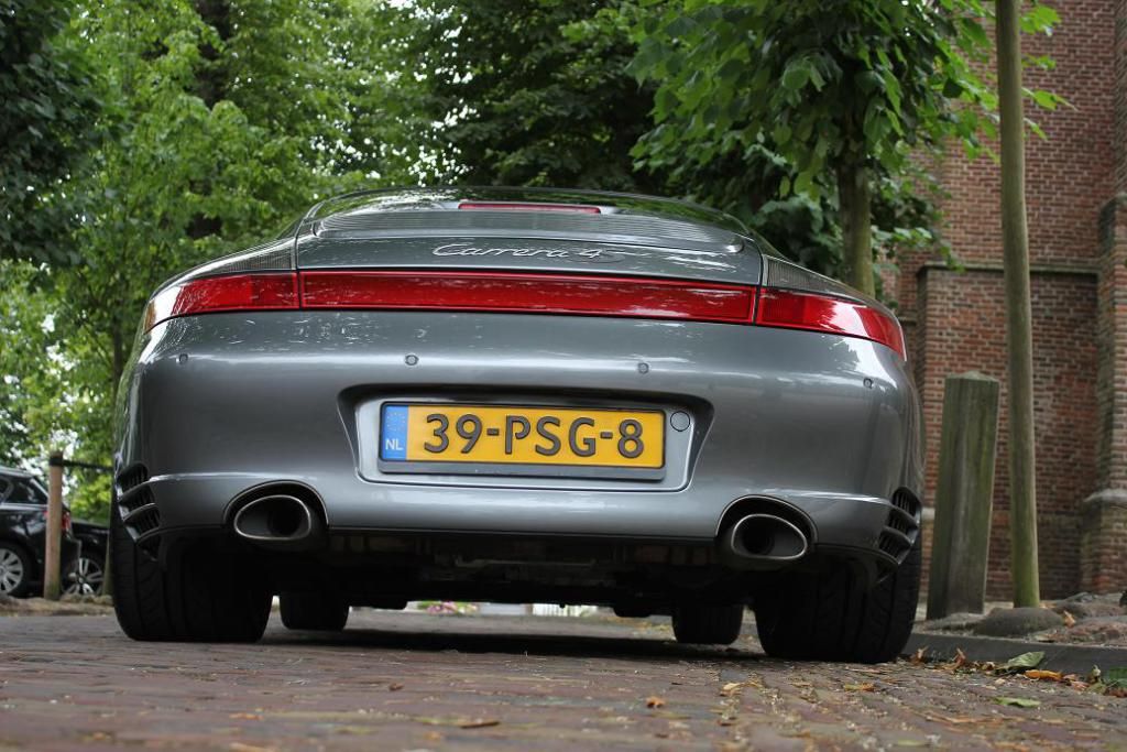 Porsche 911 Carrera 4S 