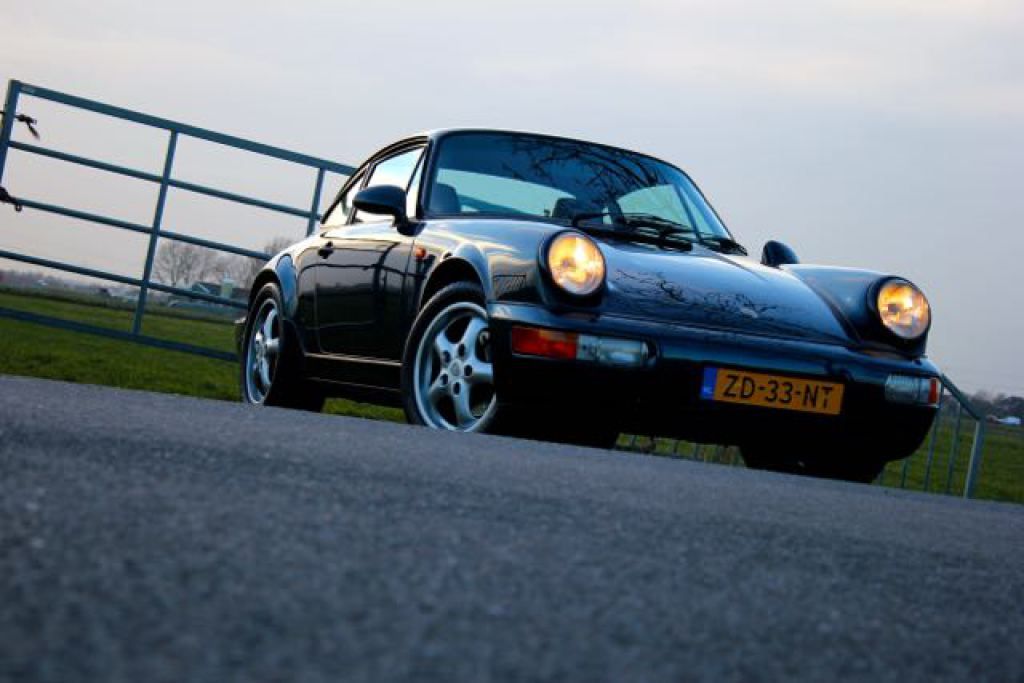 Porsche 964 Carrera 4