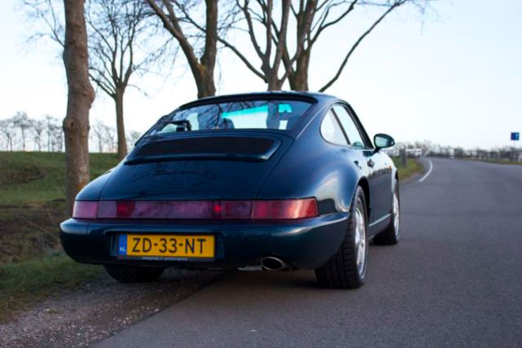 Porsche 964 Carrera 4