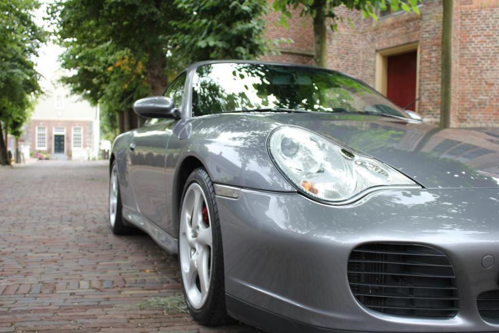 Porsche 911 Carrera 4S 
