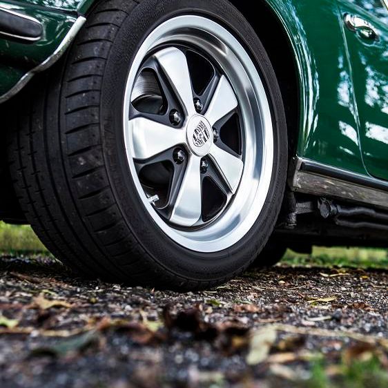 Porsche 911 Carrera 2