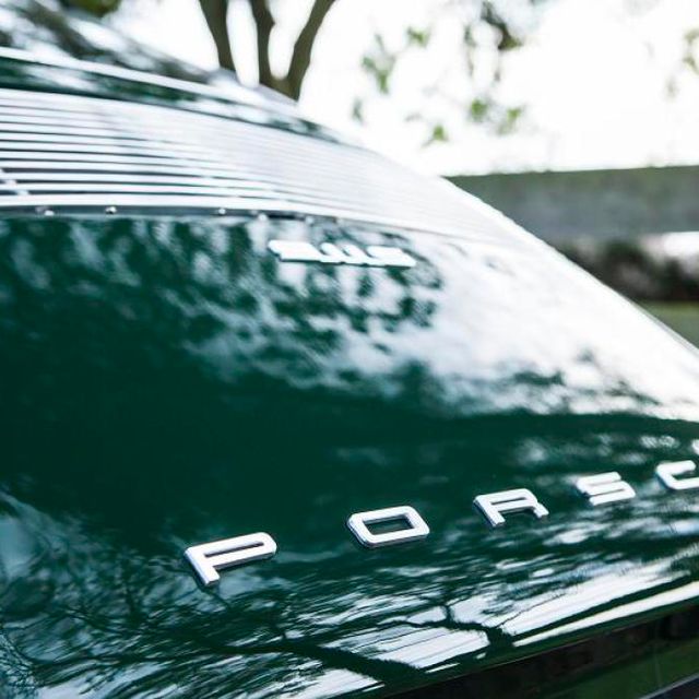 Porsche 911 Carrera 2