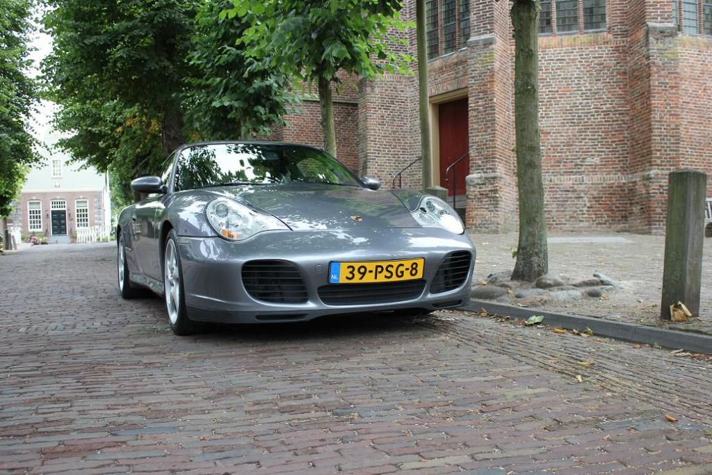 Porsche 911 Carrera 4S 