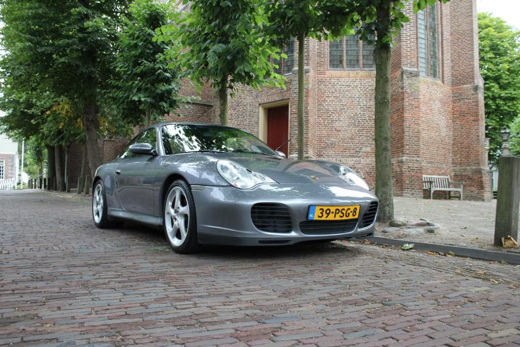Porsche 911 Carrera 4S 