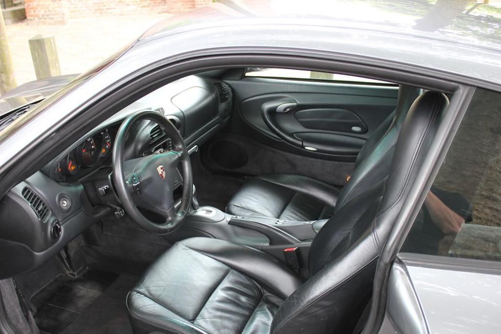 Porsche 911 Carrera 4S 