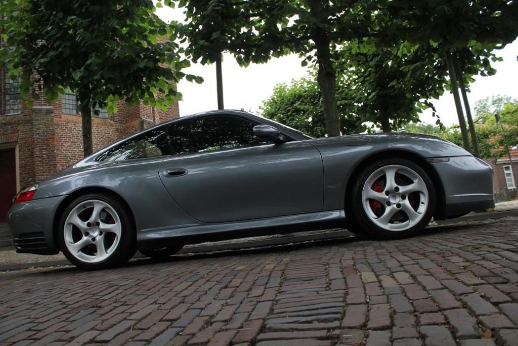 Porsche 911 Carrera 4S 