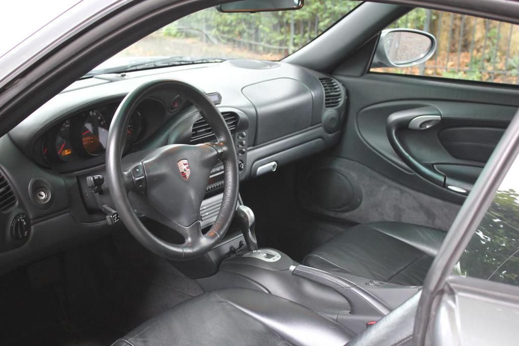 Porsche 911 Carrera 4S 